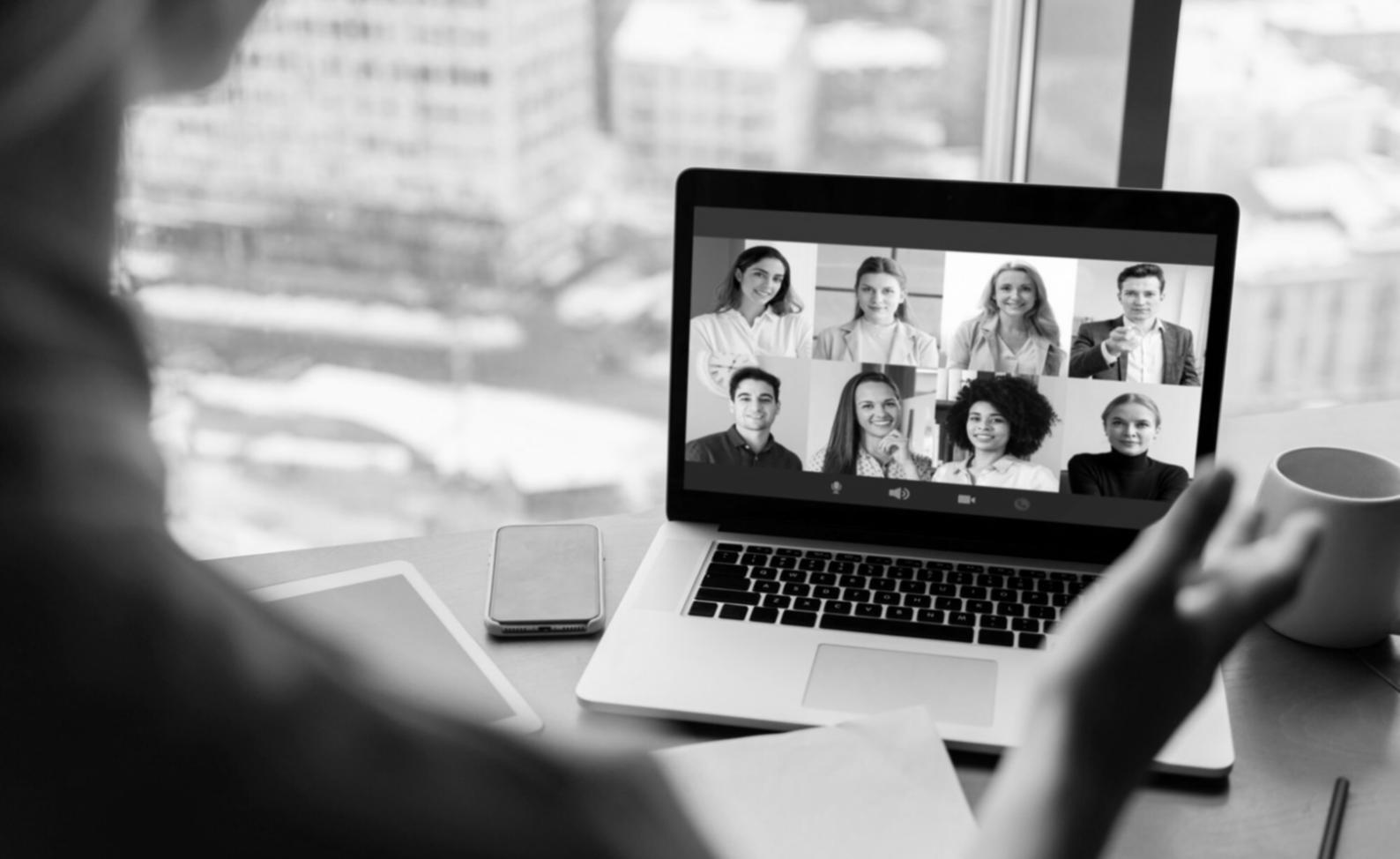 Analyse von Finanzdiagrammen und Budget-Metriken